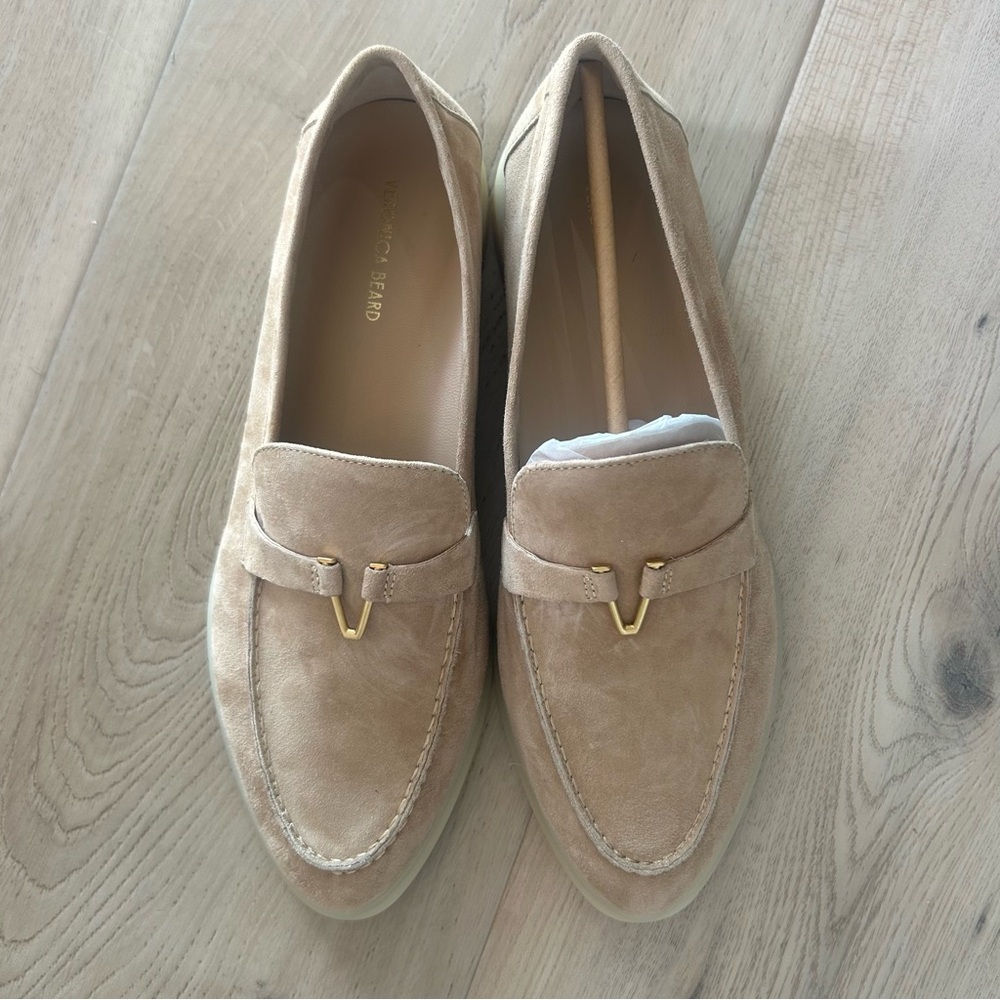Veronica Beard Ailey Suede Medallion Slip-On Loafers “Sand Trail” W9.5 Read!